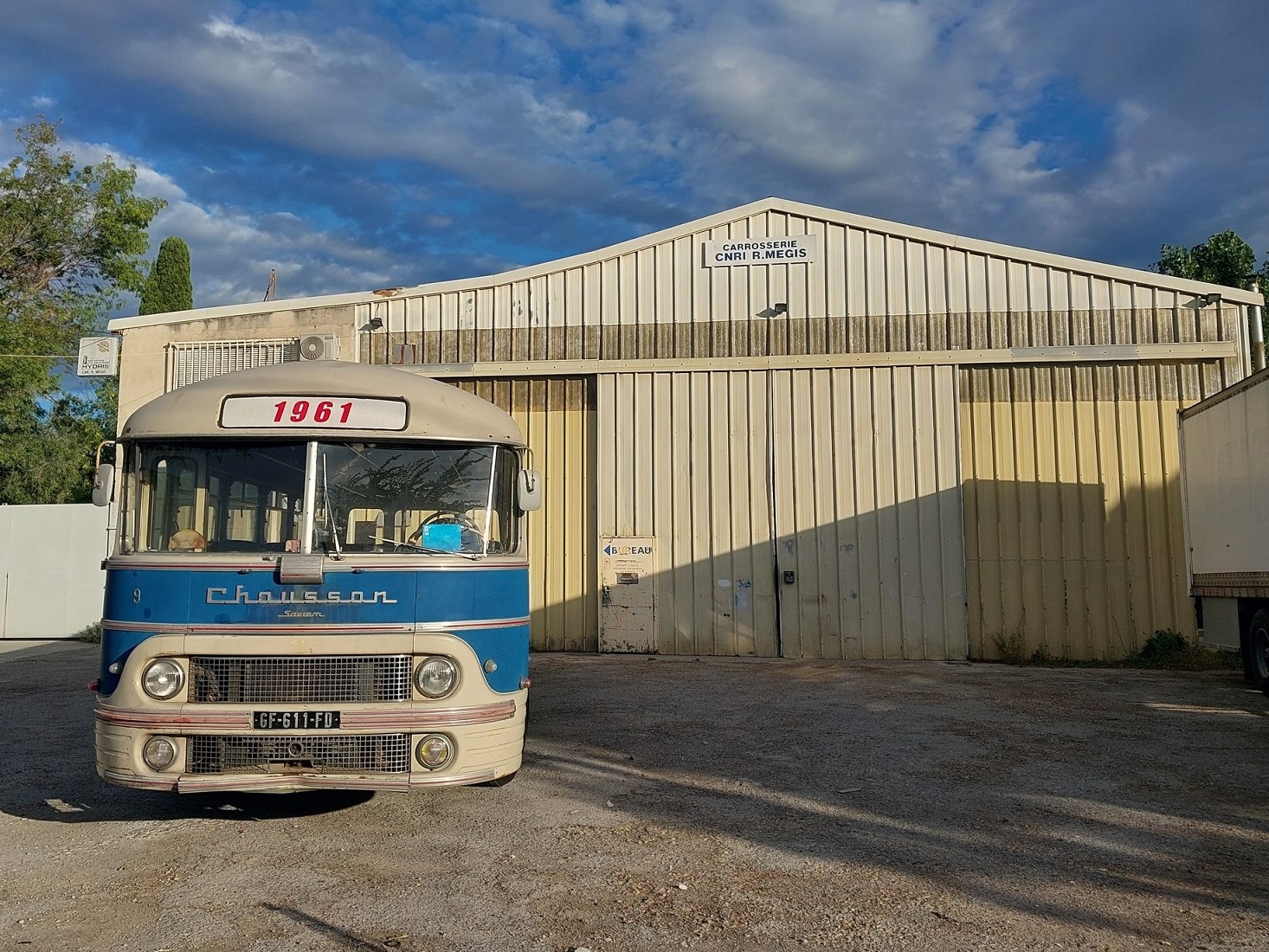 1 arrivee a la carrosserie MEGIS 27 07 2025