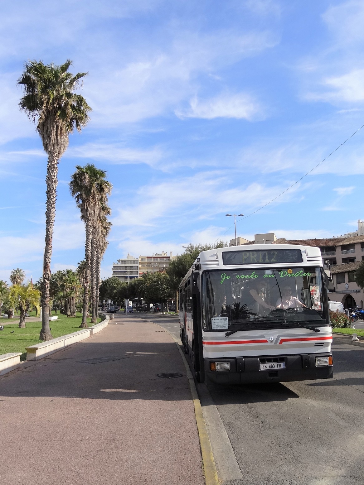 5bTCA5d 6mai2016 PR112 Monaco 27 gar au port de plaisance d27Antibes durant la halte photos F. GIANA